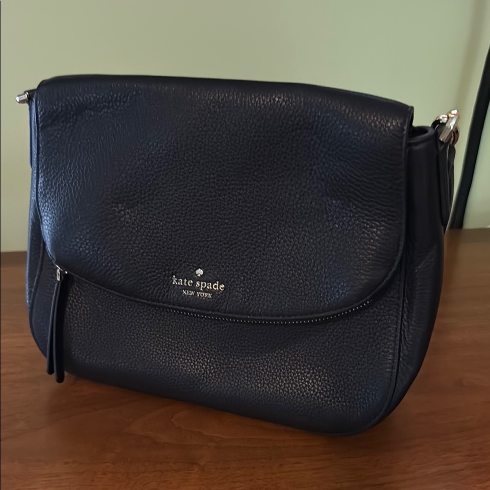 NWOT Kate Spade Black Crossbody Bag with Textured Leather